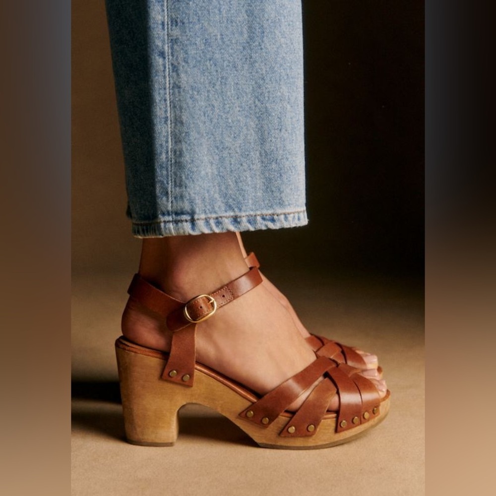 Sezane Isabelle Brown Leather Wood-clog Sandals